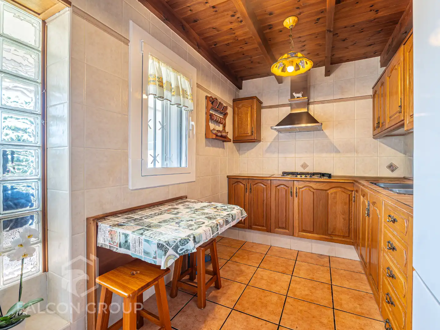 Cuina de Casa o xalet en venda en Calafell amb Jardí privat, Terrassa i Piscina