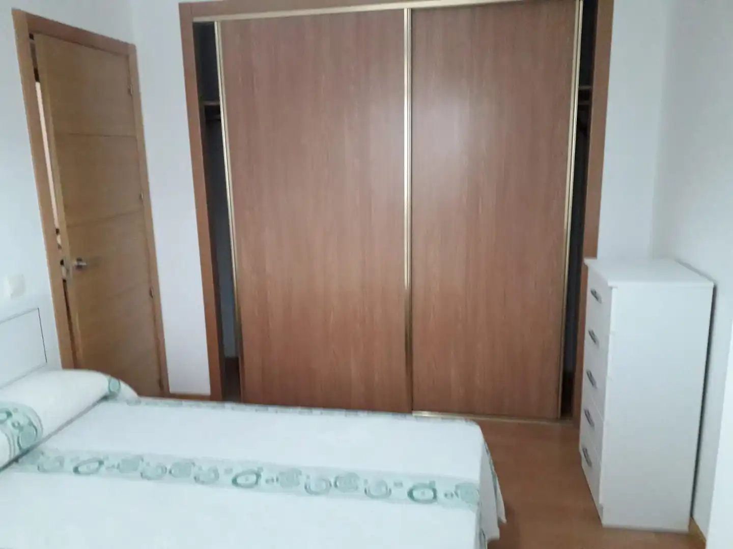 Schlafzimmer von Erdgeschoss zur Miete in Villarrobledo mit Heizung, Parkett und Abstellraum