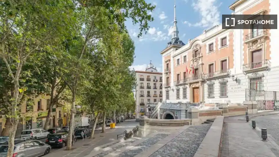 Pis de lloguer a Embajadores - Lavapiés