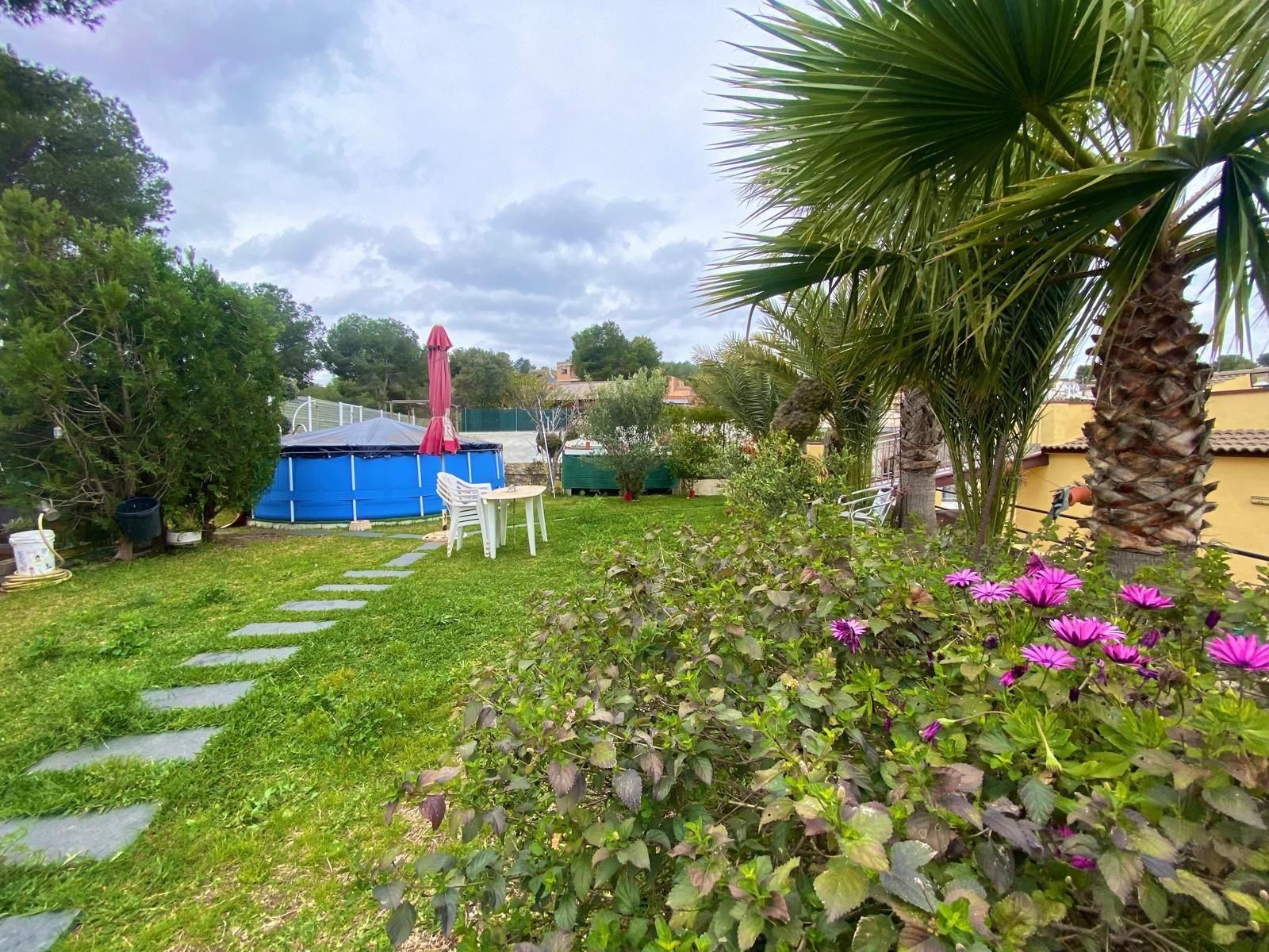 Garden of House or chalet for sale in Cunit  with Air Conditioner, Heating and Private garden