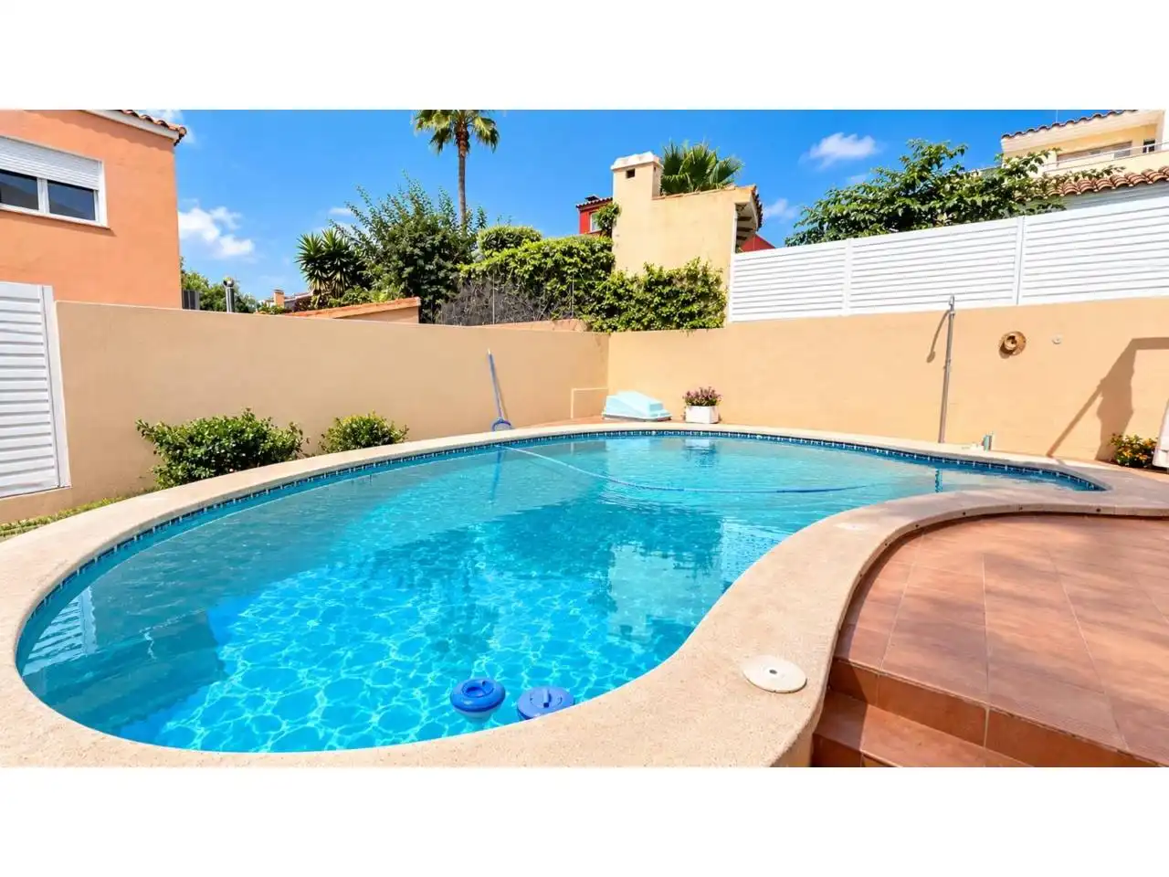 Maison jumelée avec piscine à vendre à Calle Vicent Fuentes i Ramón