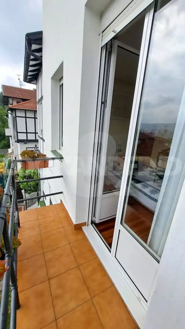 Terrassa de Casa o xalet en venda en Bilbao  amb Calefacció, Jardí privat i Terrassa