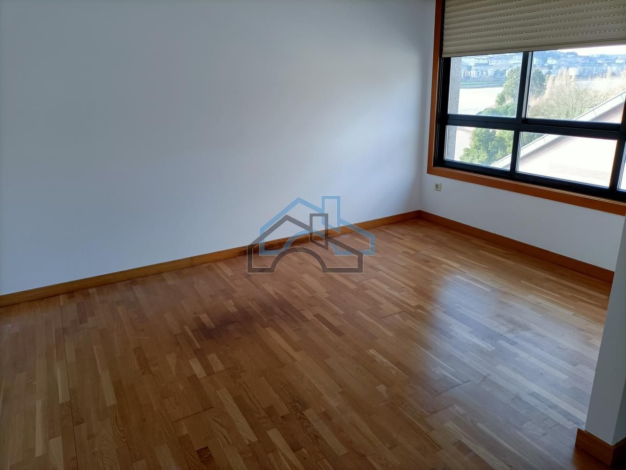 Dormitori de Àtic de lloguer en Cambre  amb Calefacció, Parquet i Terrassa