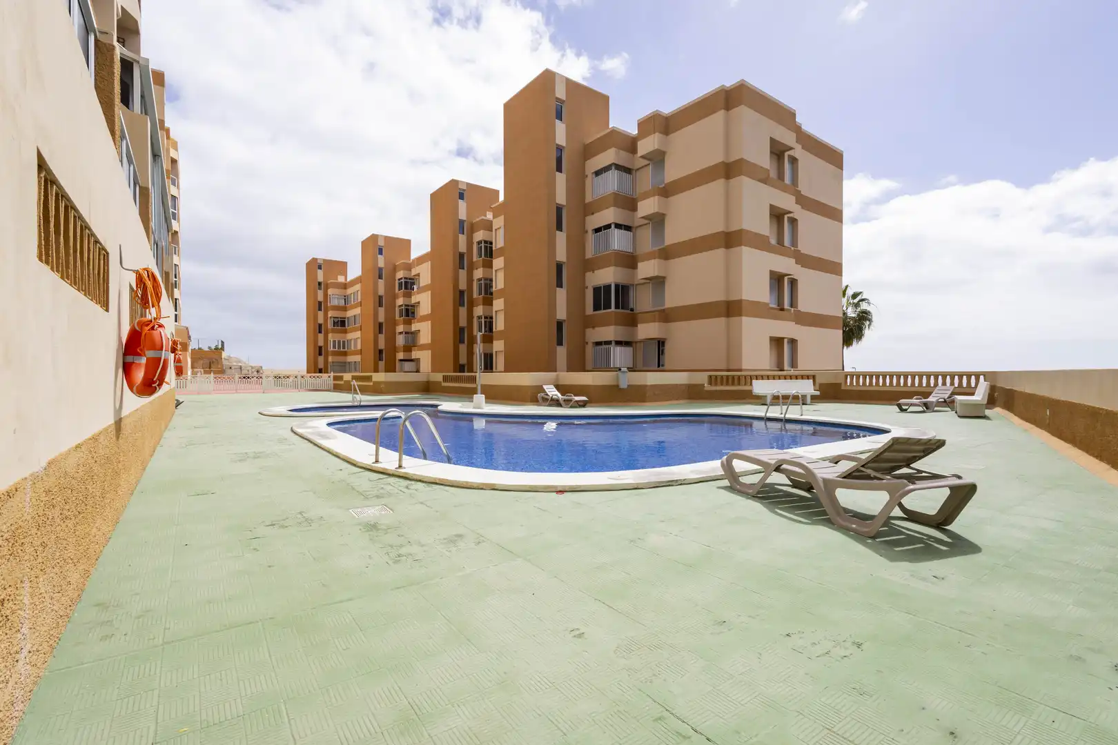 Piscina de Piso en venta en Radazul