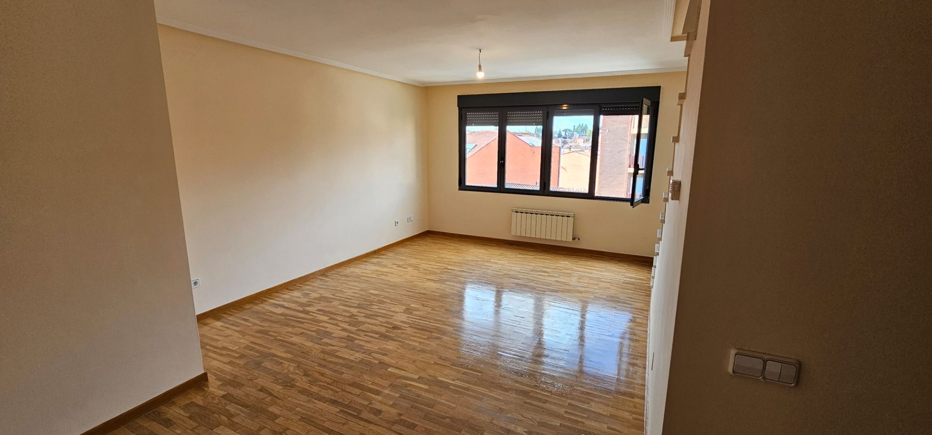 Dormitori de Dúplex de lloguer en San Andrés del Rabanedo amb Calefacció, Forn i Rentadora