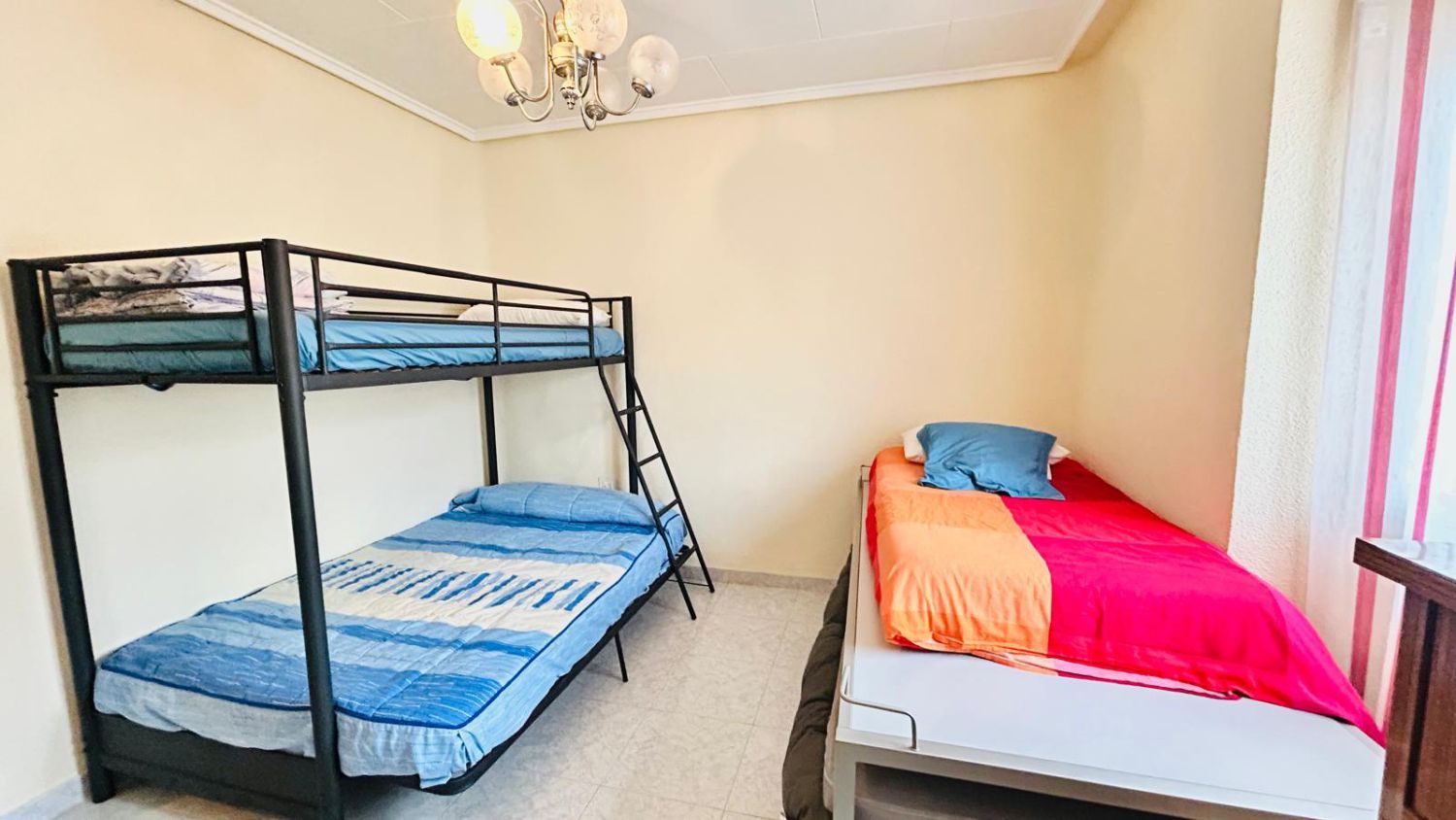 Habitación de Piso en venta en  Albacete Capital con Calefacción, Terraza y Trastero