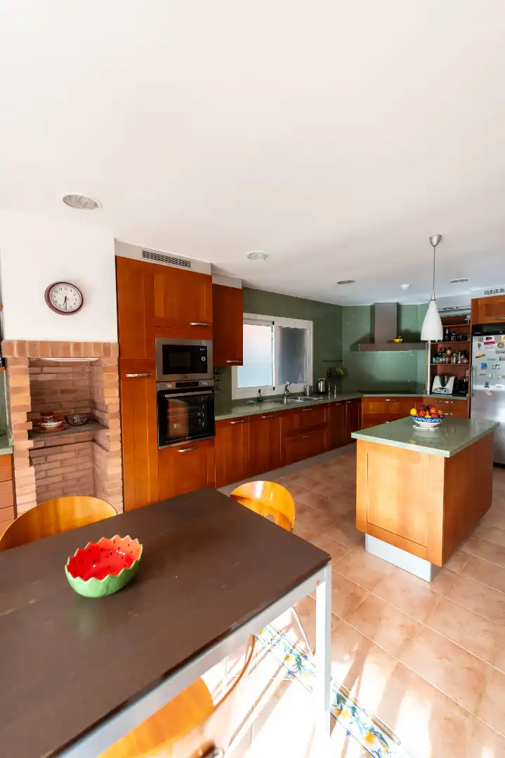 Cocina de Casa o chalet en venta en Lleida con Aire acondicionado, Calefacción y Jardín privado