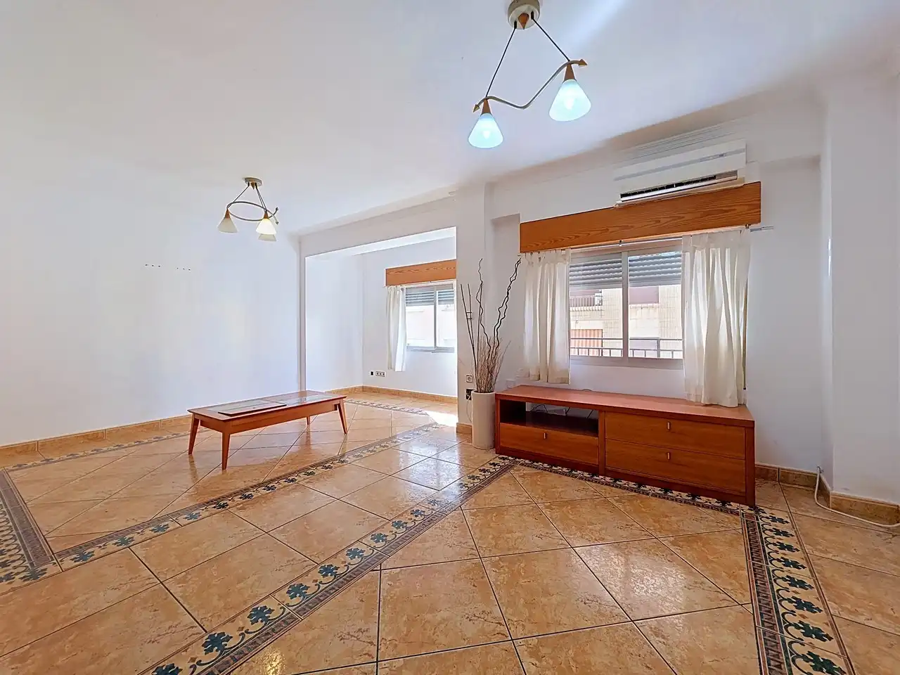 Appartamento con terrazza in vendita a Carrer Francisca Moreno nº27, imagen 3