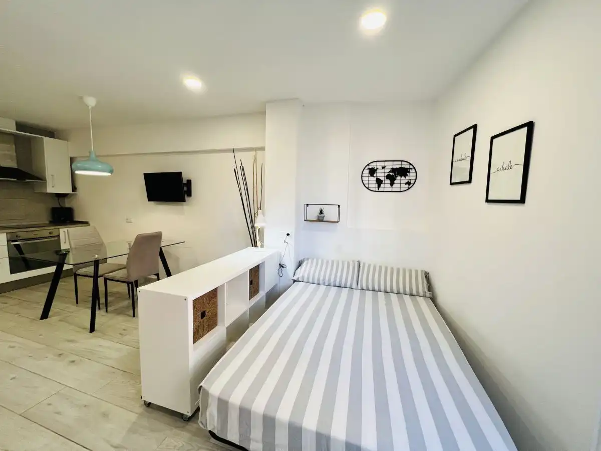 Schlafzimmer von Wohnung zur Miete in Zona Martiánez