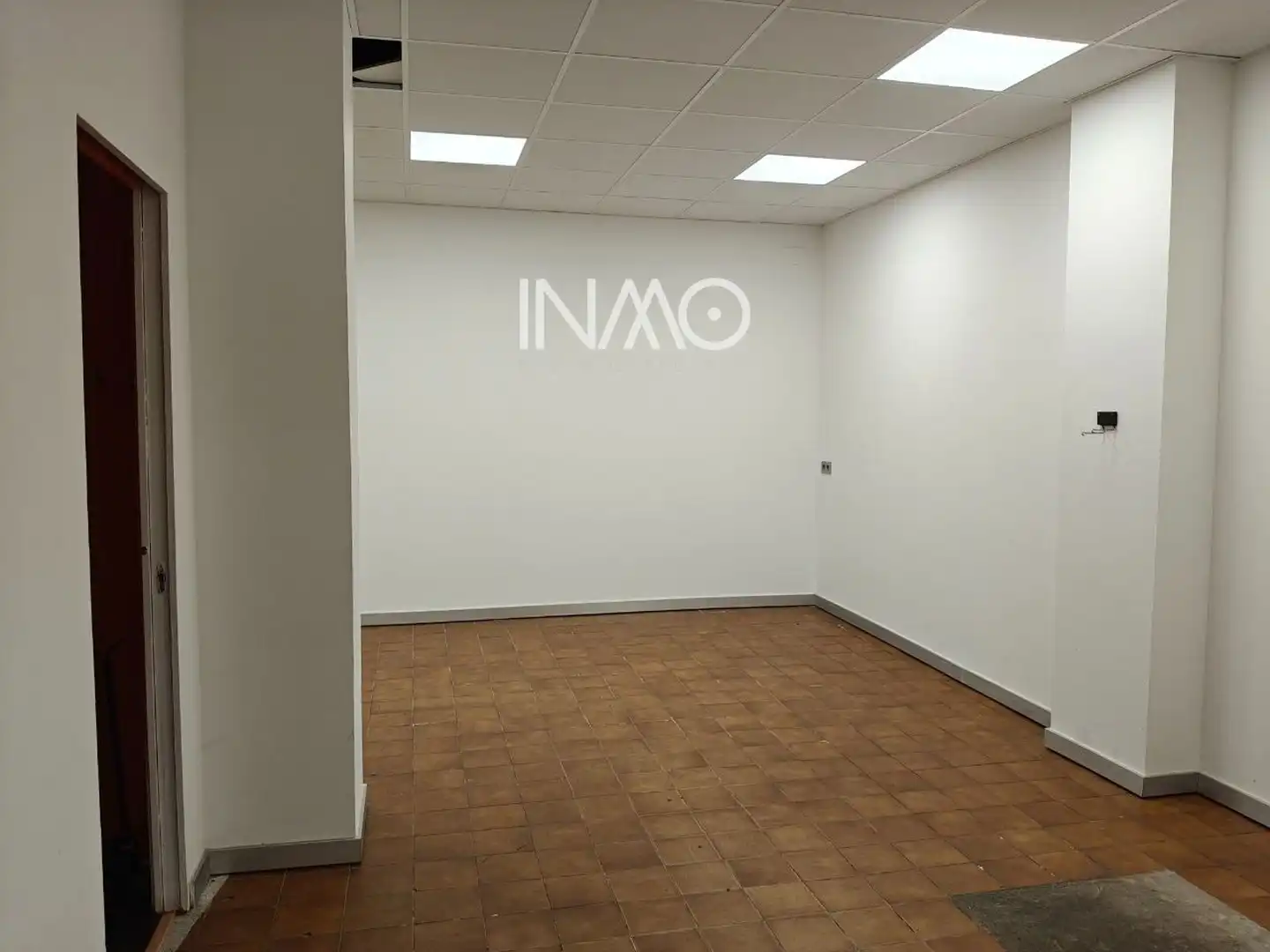 Business premises to rent in Francesc Macia, imagen 4