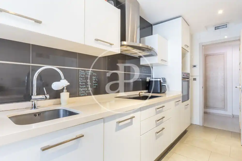 Cocina de Piso en venta en Valencia con Aire acondicionado, Calefacción y Jardín privado