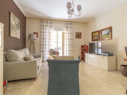 Living room of Flat for sale in  Sevilla Capital  with Balcony