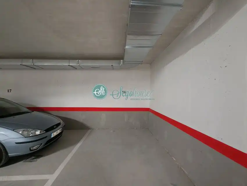 Parkplatz von Wohnung zur Miete in Segovia mit Heizung, Terrasse und Abstellraum