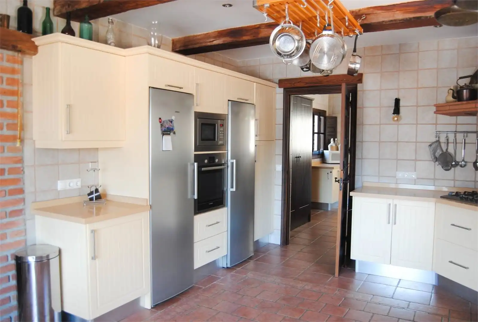 Cocina de Casa o chalet en venta en Vélez-Málaga con Aire acondicionado, Jardín privado y Terraza