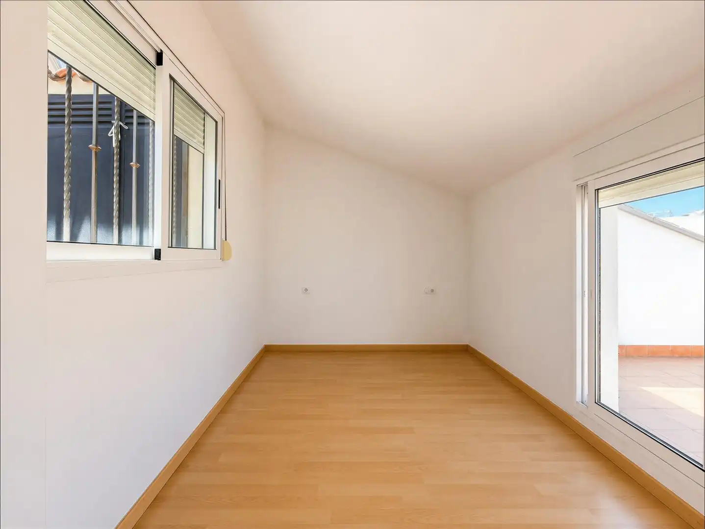 Bedroom of Attic for rent in Puçol  with Terrace