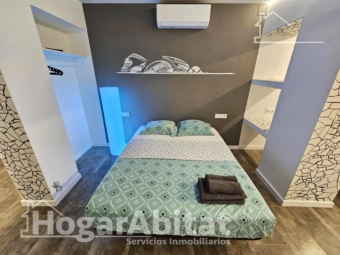Habitación de Piso en venta en Valencia con Aire acondicionado y Calefacción