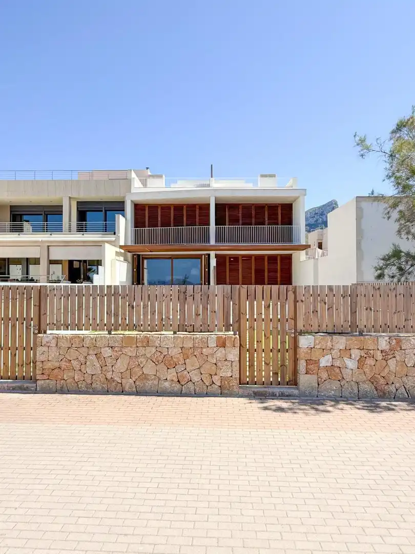 Außenansicht von Wohnung zum Verkauf in Artà mit Klimaanlage, Terrasse und Abstellraum