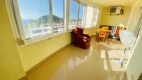 Sala d'estar de Pis en venda en Villajoyosa / La Vila Joiosa amb Terrassa, Moblat i Piscina comunitària