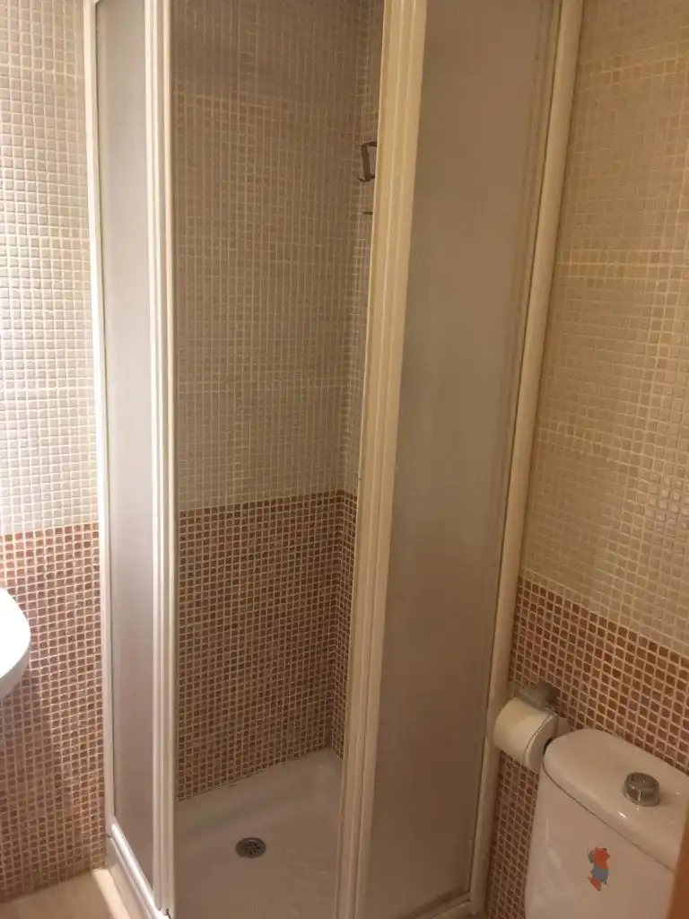 Baño de Piso en venta en Girona