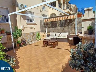 Bungalow con piscina in vendita a Orihuela Costa