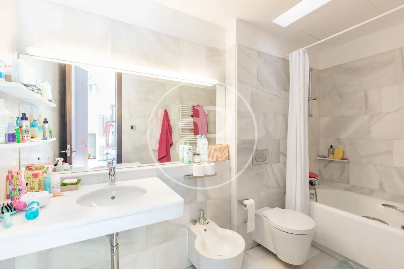 Bathroom of Houses for sale in Madrid  with Air Conditioner, Heating and Private garden