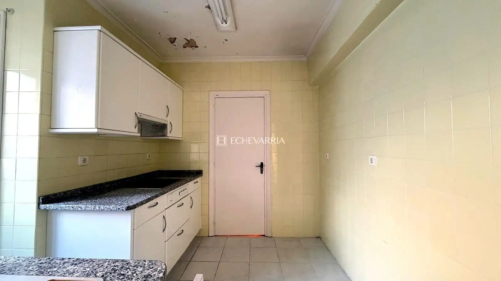 Cocina de Piso en venta en Las Arenas
