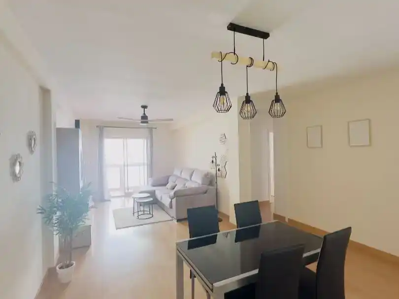 Wohnzimmer von Wohnung zur Miete in Alcalá de Henares
