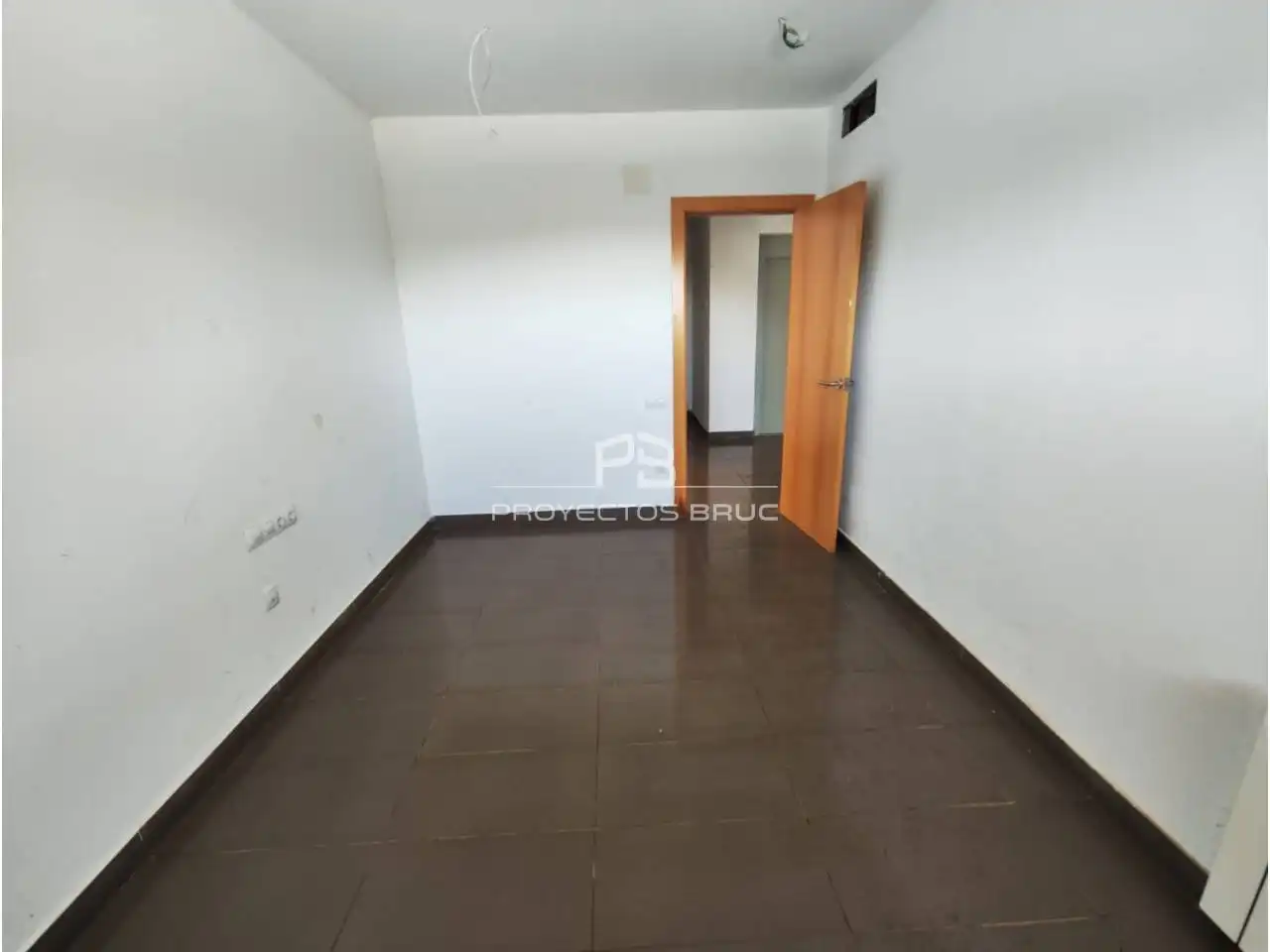 Detached house with garden for sale in Corbera de Llobregat, imagen 3