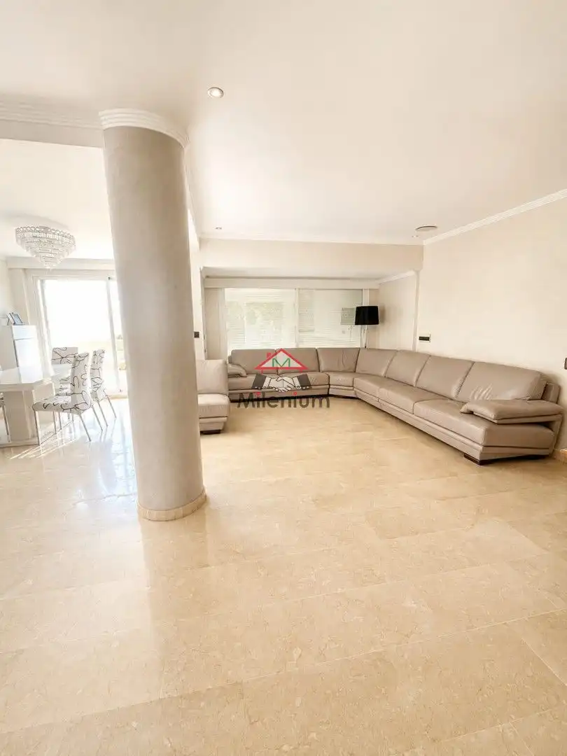 Sala de estar de Casa o chalet en venta en Algeciras con Aire acondicionado, Jardín privado y Terraza