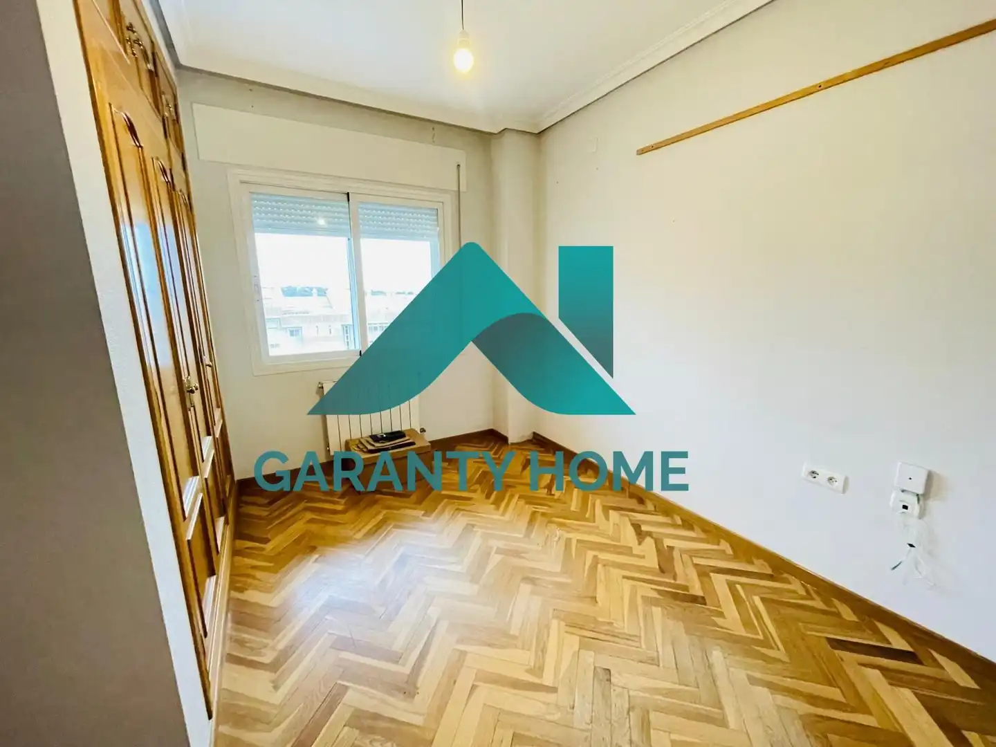 Vista exterior de Piso en venta en Cáceres con Aire acondicionado, Calefacción y Parquet