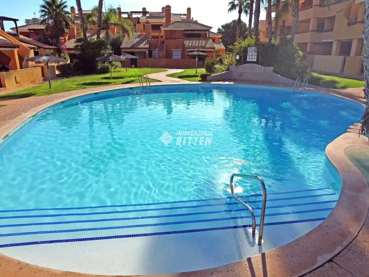 Piscina de Ático en venta en Cartagena con Terraza, Balcón y Piscina comunitaria