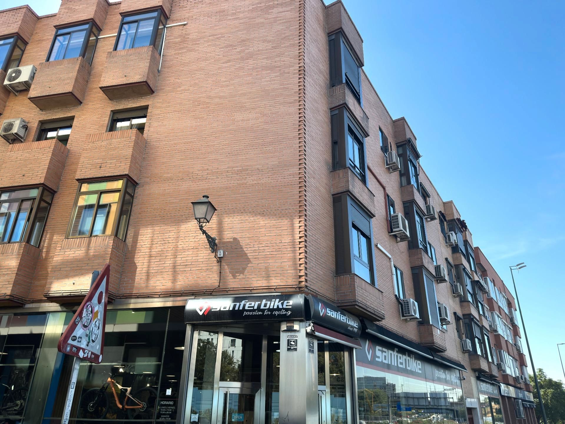Exterior view of Flat for sale in  Madrid Capital  with Air Conditioner and Heating
