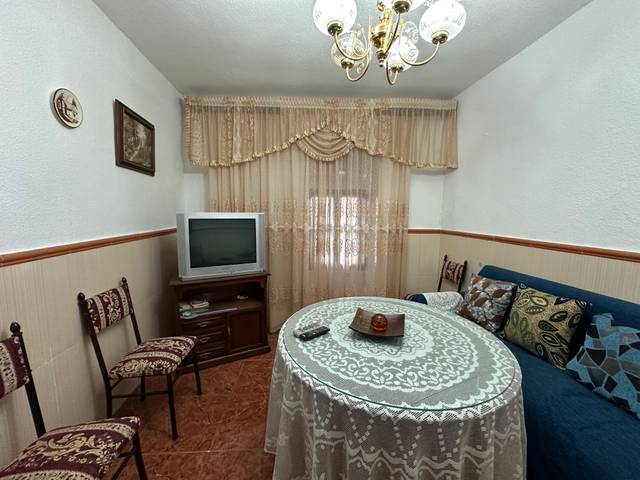 Casa-chalet en Venta en Torreperogil