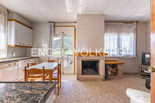 Casa-chalet en Venta en Montmajor