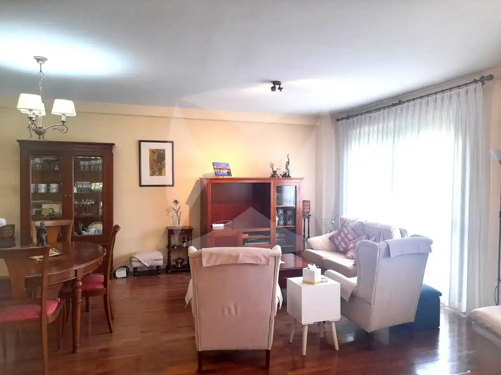 Sala d'estar de Pis en venda en Badajoz amb Balcó