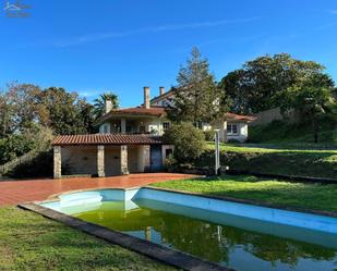 Vista exterior de Casa o xalet en venda en Arteixo amb Terrassa i Piscina