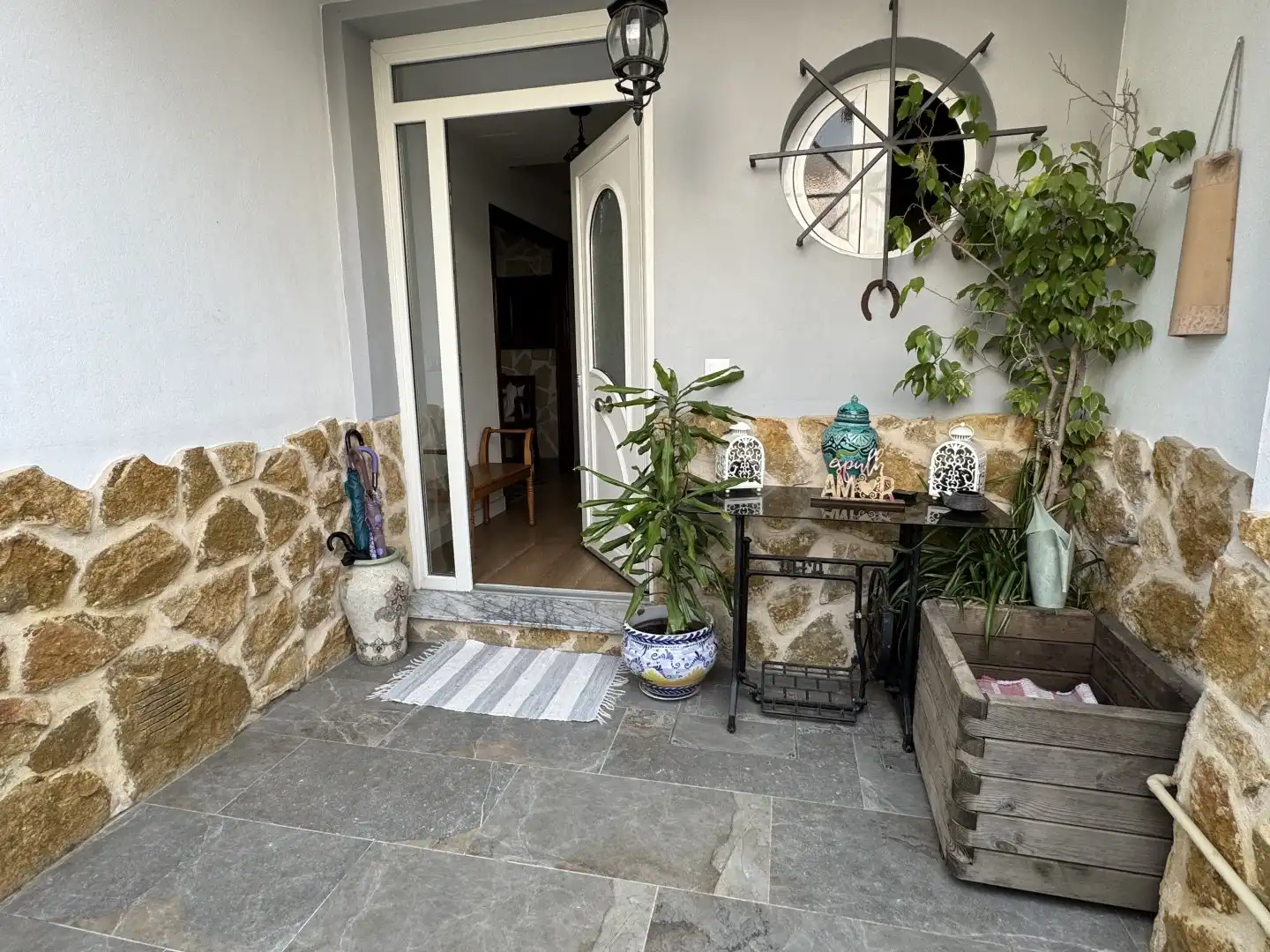 Casa adosada en venta en Bormujos con Aire acondicionado, Terraza y Trastero