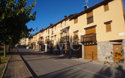 Vista exterior de Casa o xalet en venda en Puigcerdà amb Balcó