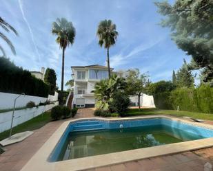 Vista exterior de Casa o xalet de lloguer en Gelves amb Aire condicionat, Calefacció i Terrassa