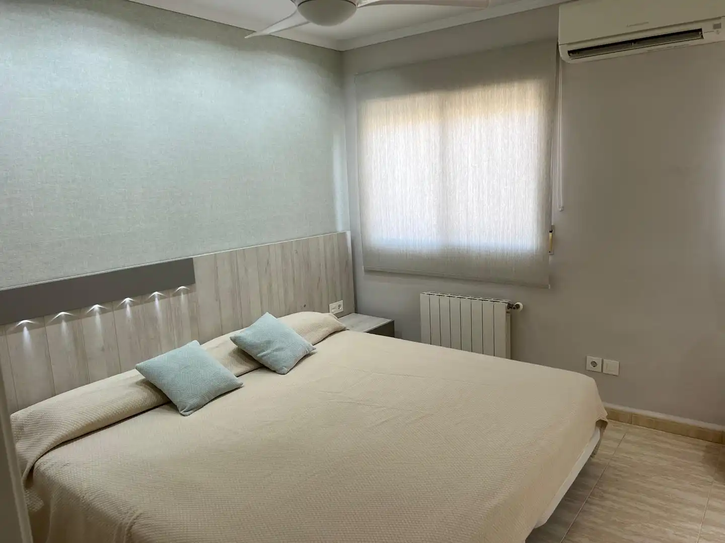 Habitación de Casa adosada en venta en Massamagrell con Aire acondicionado, Calefacción y Terraza
