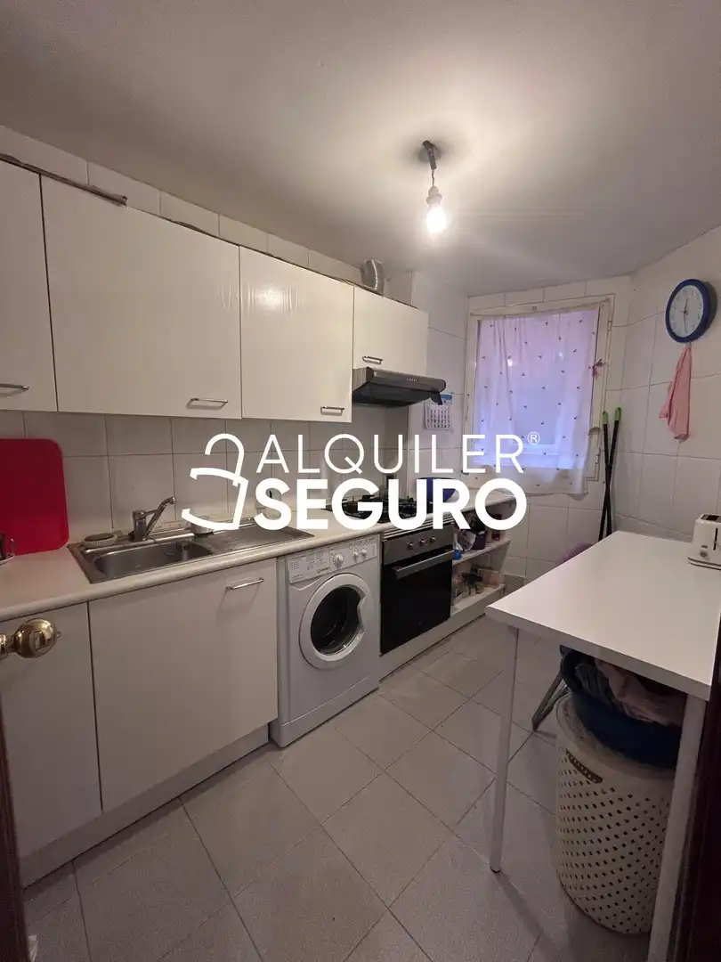 Piso de alquiler en Fernando Magallanes, Saucar - Zarzuela