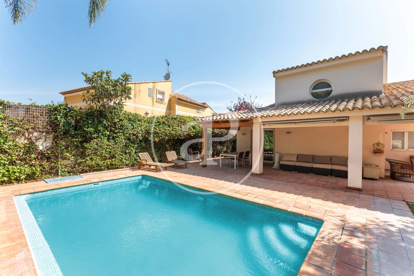 Vista exterior de Casa o xalet en venda en Paterna amb Aire condicionat, Calefacció i Jardí privat