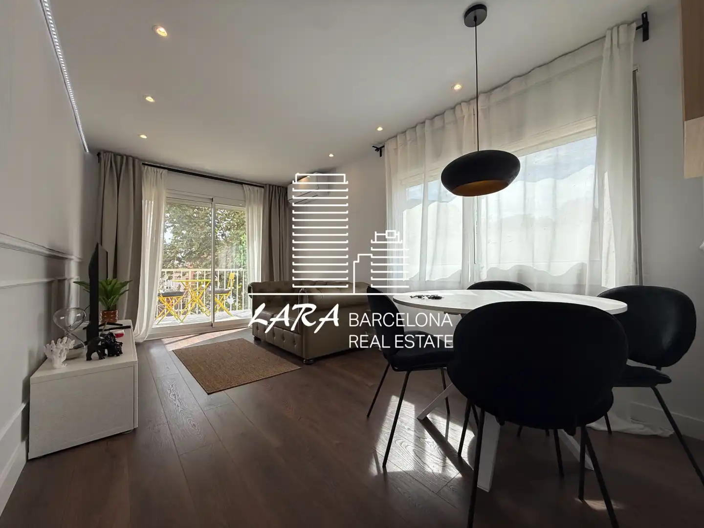 Bedroom of Flat for sale in Montmar