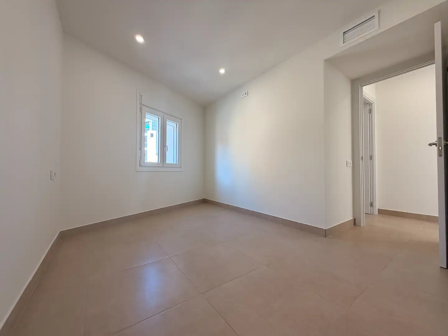 Dúplex en venta en Terrassa con Aire acondicionado, Calefacción y Terraza