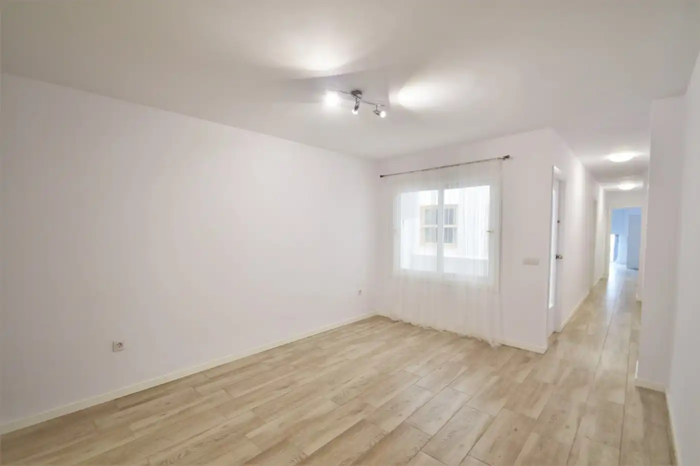 Sala d'estar de Pis de lloguer en San Cristóbal de la Laguna amb Terrassa i Balcó