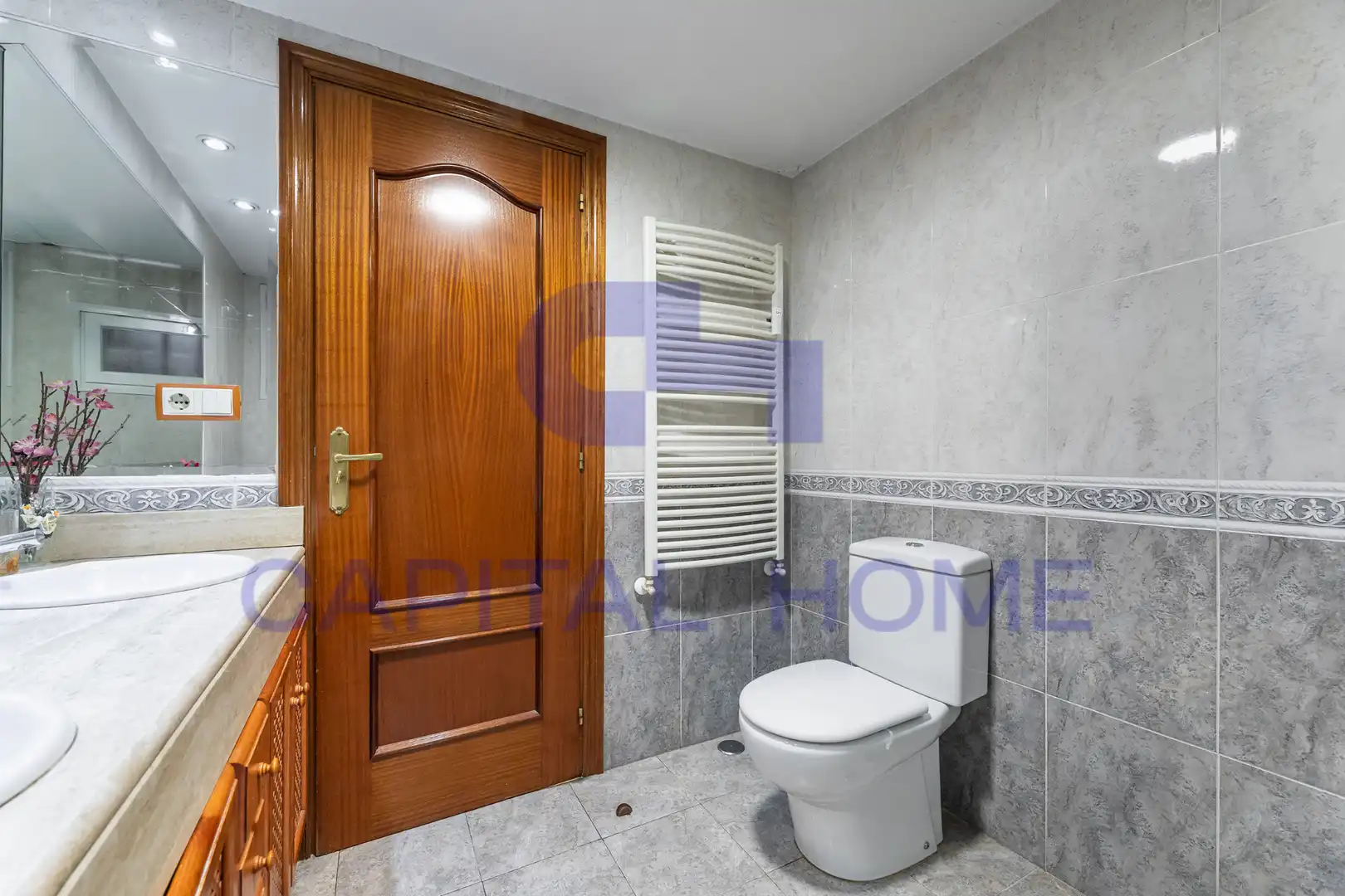 Baño de Piso en venta en Fuenlabrada con Aire acondicionado, Calefacción y Terraza