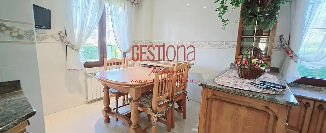 Dining room of Houses for sale in Marina de Cudeyo  with Heating, Private garden and Terrace