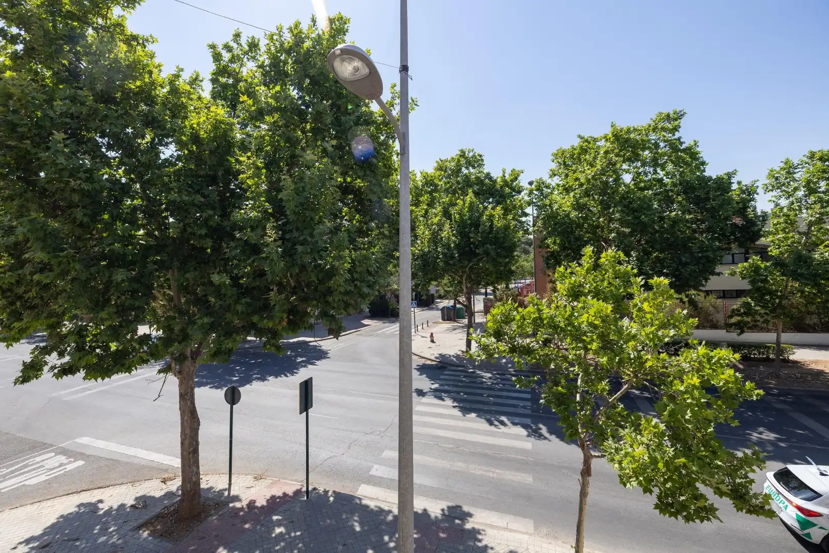 Außenansicht von Einfamilien-Reihenhaus zum Verkauf in Granada