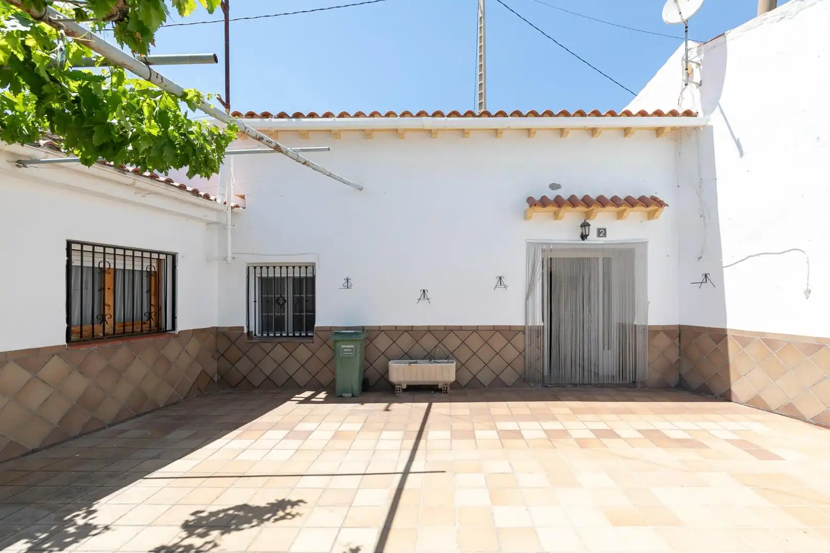 Vista exterior de Finca rústica en venta en Castilléjar con Calefacción y Jardín privado