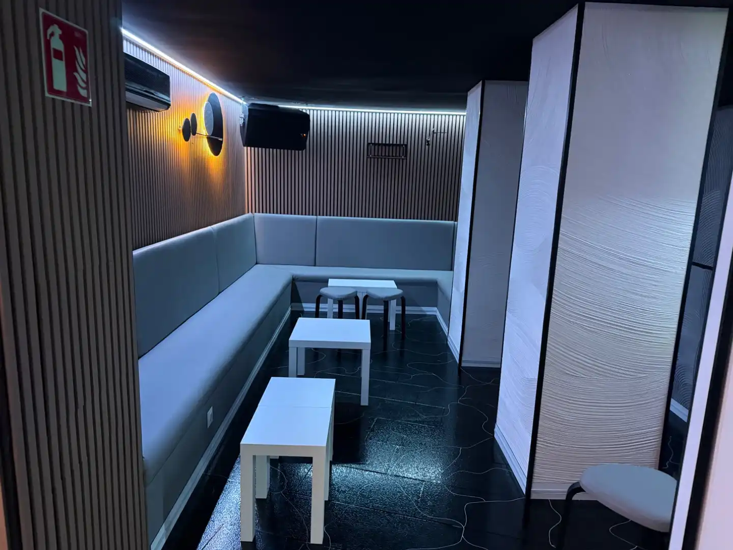 Local comercial en traspaso en General almirante 12, imagen 4